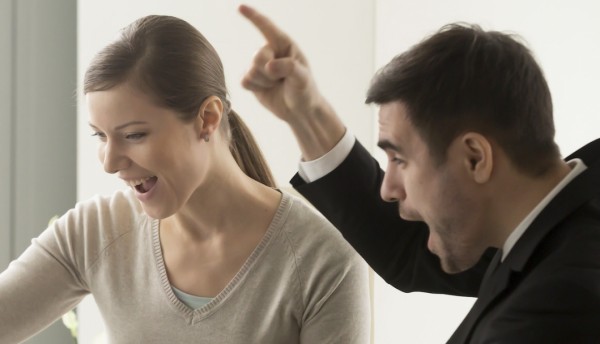 5 Estrategias Claves para Aumentar Ventas Mejorando la Atención al Cliente Digital