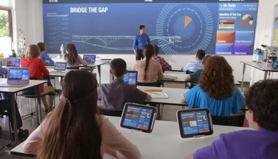 Cómo mejora LiveConnect y el chat omnicanal la comunicación en el sector educativo